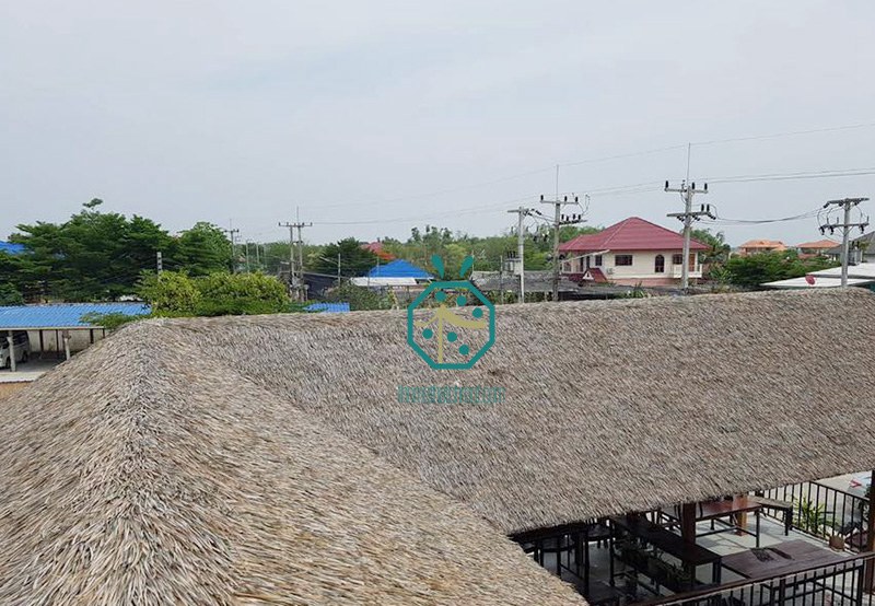 Fake Alang Alang Thatch Roof Covering for Scenic Spot Tourist Restaurant Pavilion Hut Construction